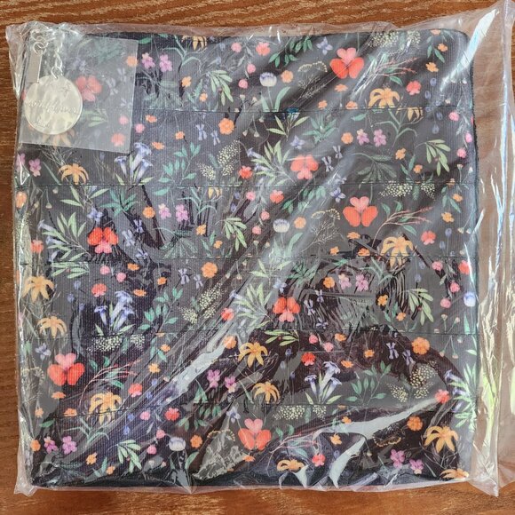 🔴SOLD🔴*RARE HTF* Harveys Seatbelt Wildflowers Streamline Crossbody Bag NWT - Picture 2 of 8